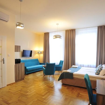 Kosmopolita Apartments Krasków Exterior foto